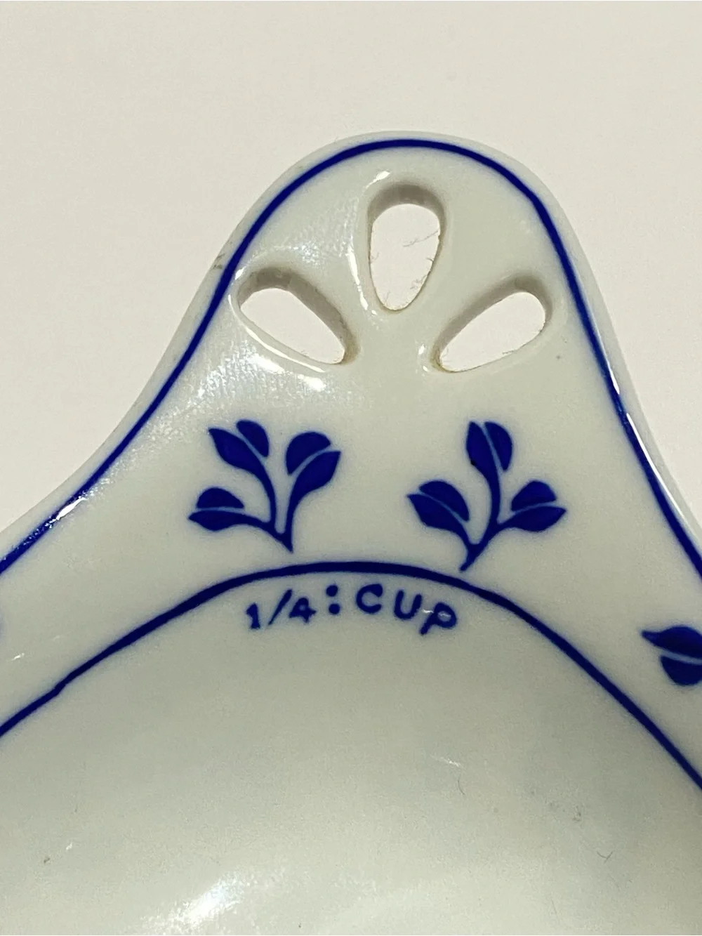 Pier 1 Blue White Porcelain Nesting Measuring Cups Handpainted Set of 4 Floral